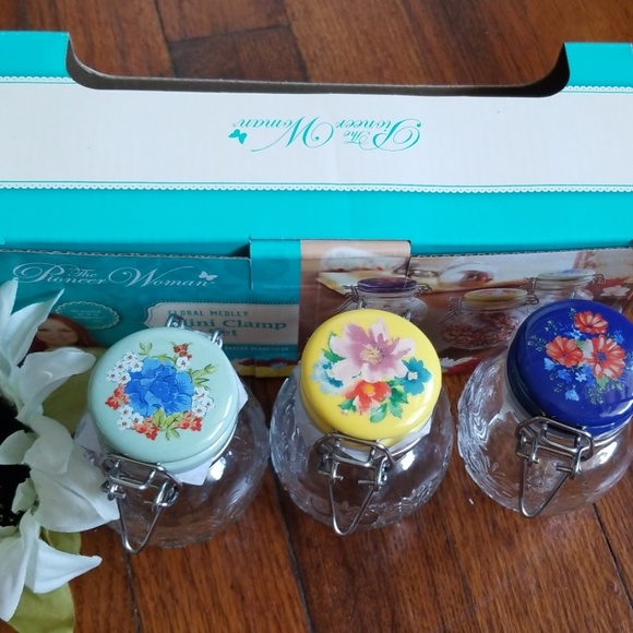 🌺pioneer woman 🌻 - Picture 2 of 3